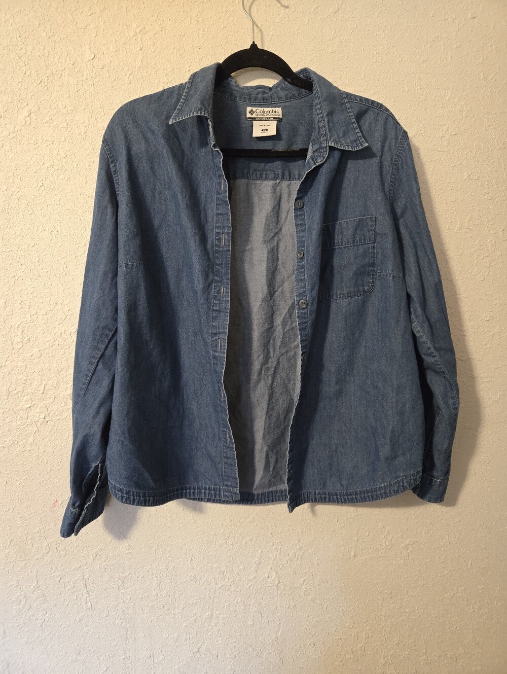 Columbia Medium Blue Denim Button-Up Shirt